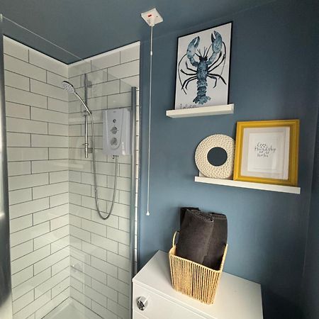 Lovely Spacious Loft Close To Train Station Вётинг Экстерьер фото