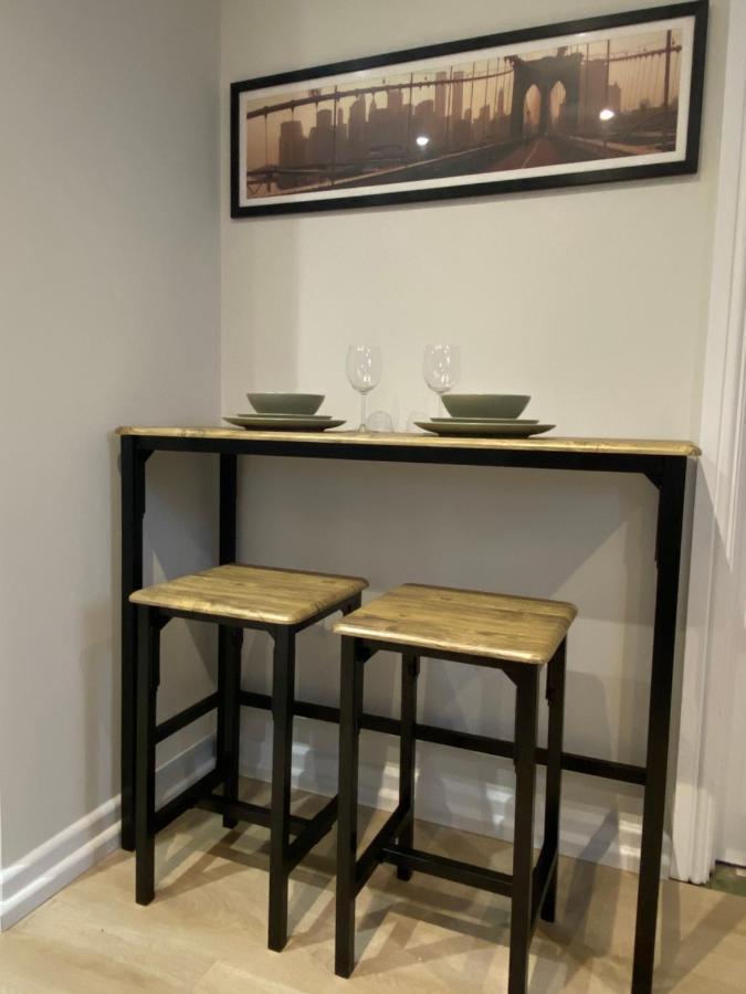 Lovely Spacious Loft Close To Train Station Вётинг Экстерьер фото