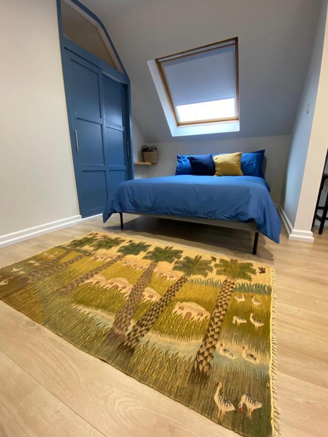 Lovely Spacious Loft Close To Train Station Вётинг Экстерьер фото
